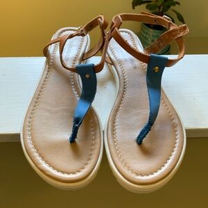 Toe thong sandals
